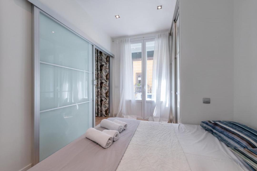 1 Bedroom 1 Bathroom Furnished - Sol - Downtown - Minty Stay Madrid Buitenkant foto