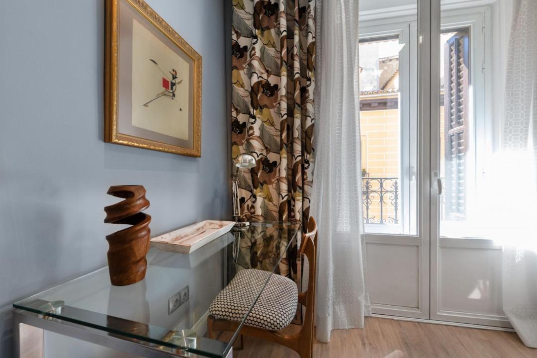1 Bedroom 1 Bathroom Furnished - Sol - Downtown - Minty Stay Madrid Buitenkant foto